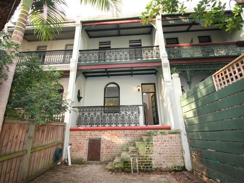 6 Charles Street, Enmore NSW 2042