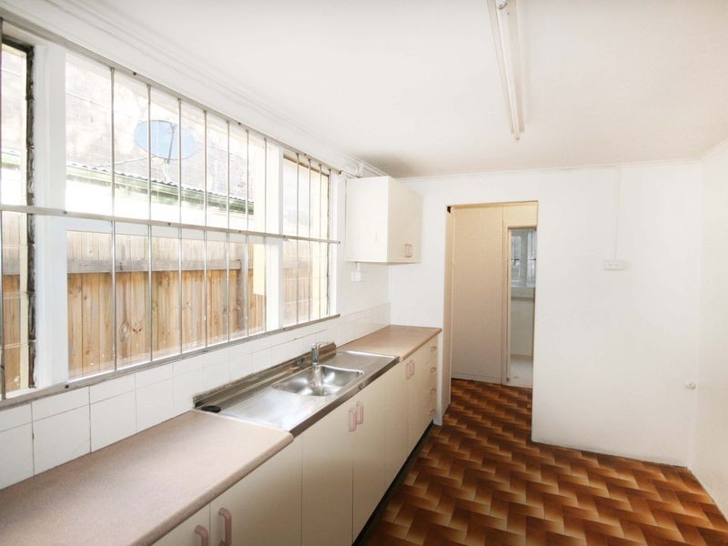 27 Iredale Street, Newtown NSW 2042