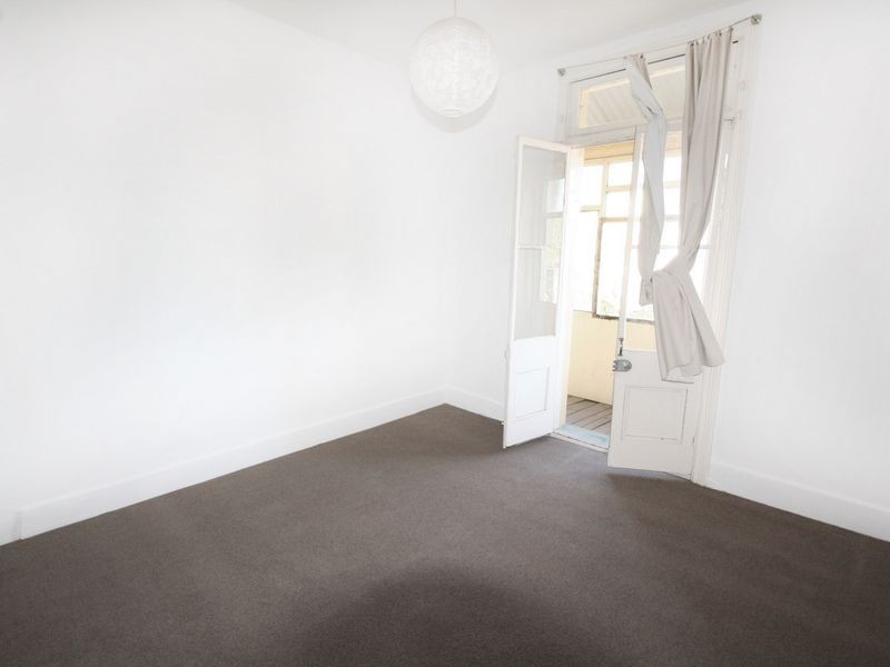 27 Iredale Street, Newtown NSW 2042