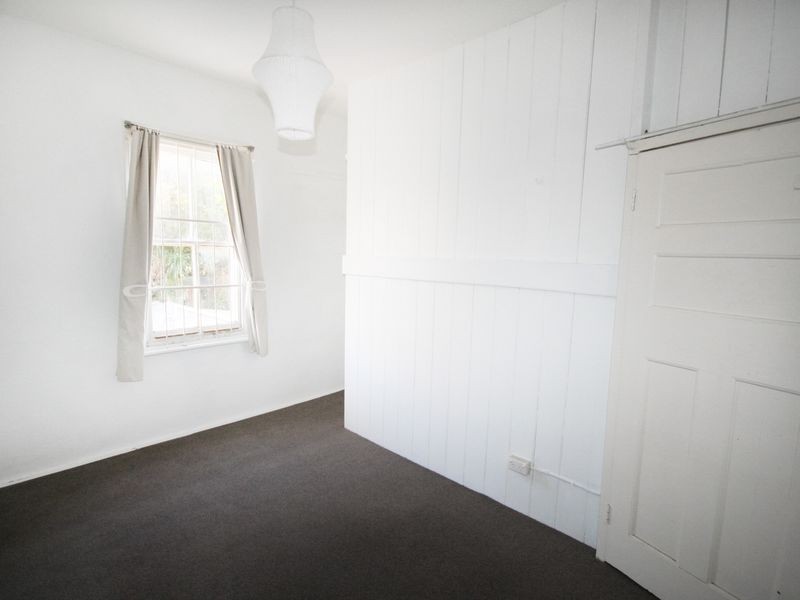 27 Iredale Street, Newtown NSW 2042