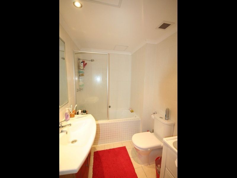 221/1-3 Larkin Street, Camperdown NSW 2050