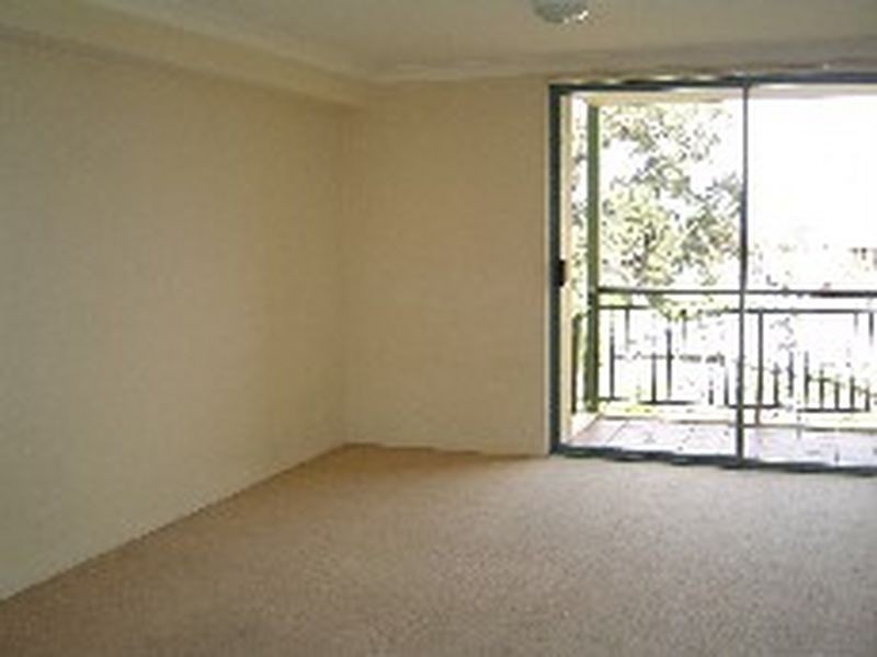 18/1 Linthorpe Street, Newtown NSW 2042