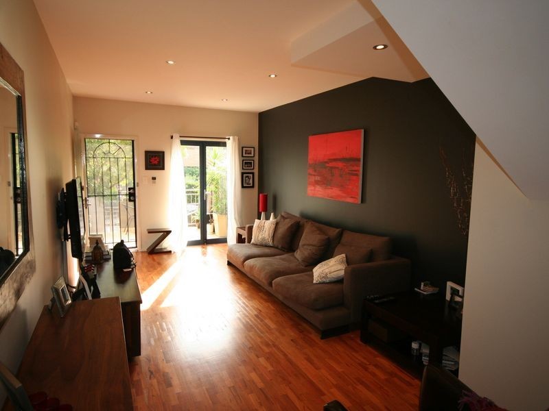 9/198 George Street, Erskineville NSW 2043