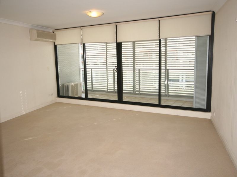 215/11A Lachlan St, Waterloo NSW 2017