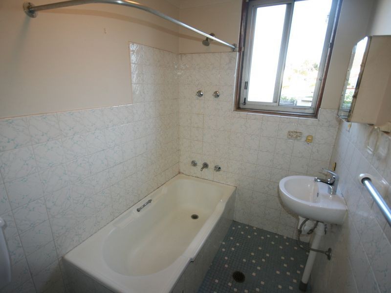 4/17 Sharp Street, Belmore NSW 2192