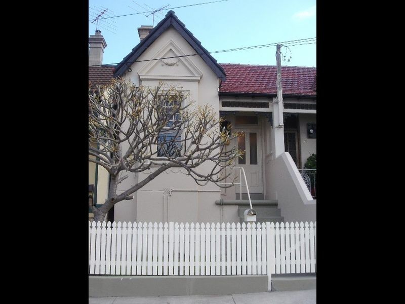 119 Edgeware Road, Newtown NSW 2042