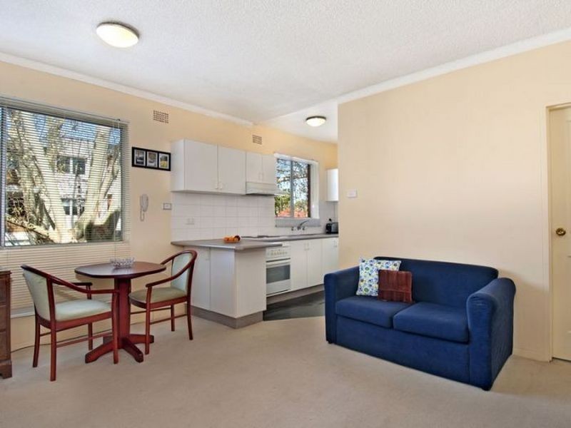 2/22 Kingston Road, Newtown NSW 2042