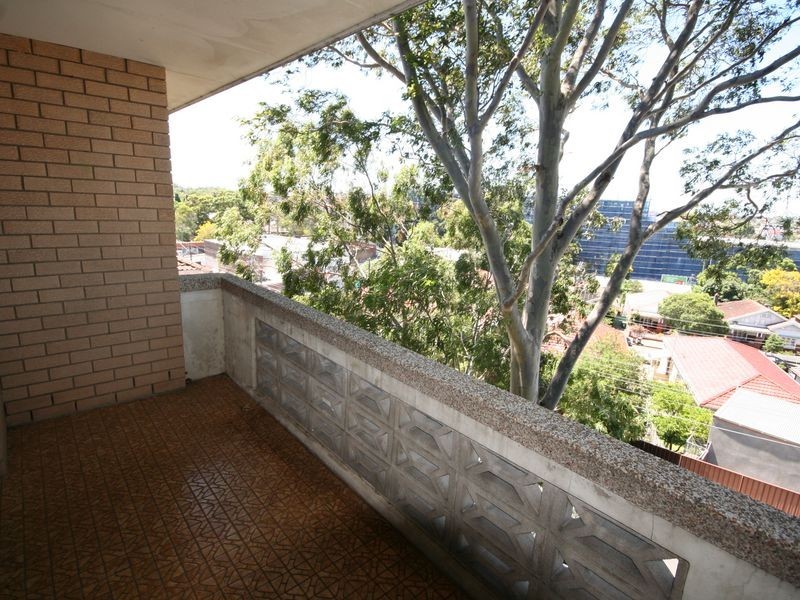 11/12-16 Schwebel Street, Marrickville NSW 2204