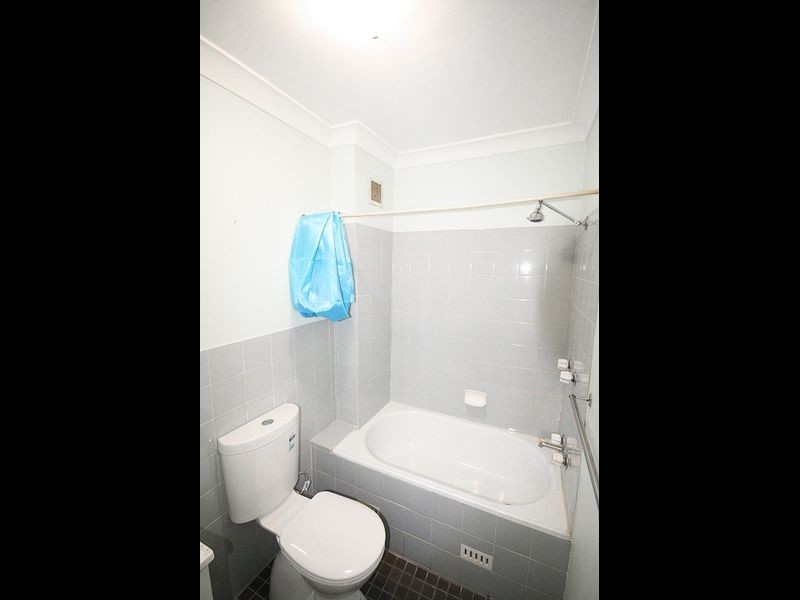 3/31A Devine Street, Newtown NSW 2042