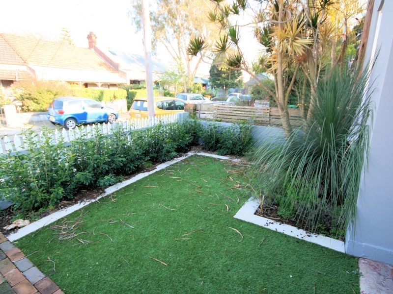 2 Alice Avenue, Newtown NSW 2042