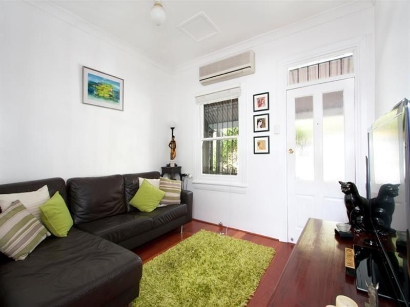 18 Flora Street, Erskineville NSW 2043