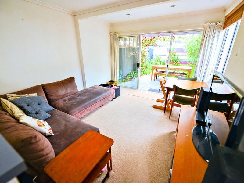 27 Pleasant Avenue, Erskineville NSW 2043