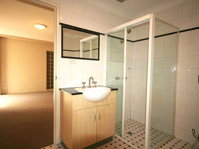 3/21-25 Kingston Road, Camperdown NSW 2050