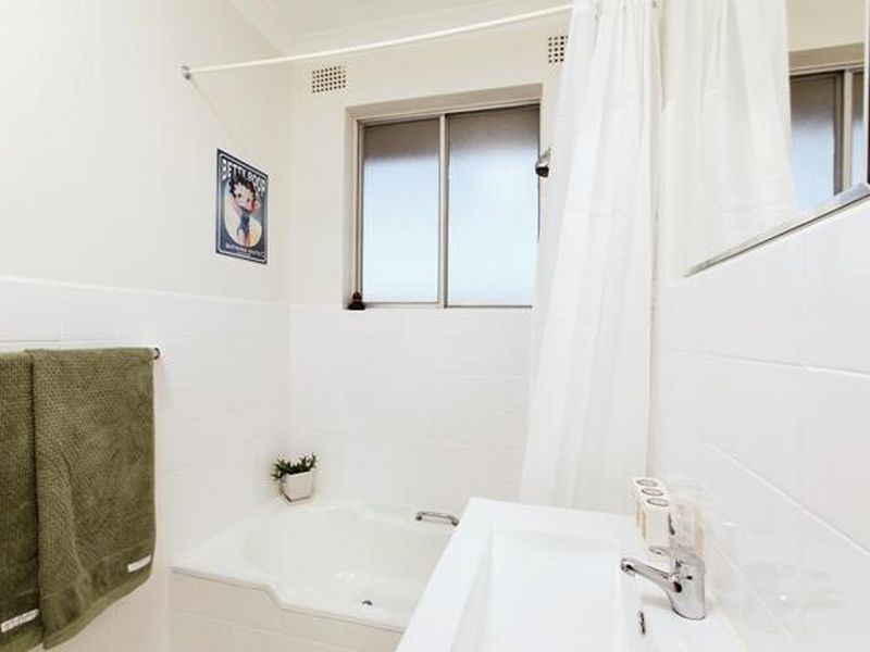 12/13 Bayley Street, Marrickville NSW 2204