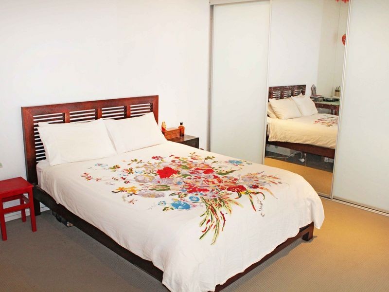 2/1 Cowper Street, Marrickville NSW 2204