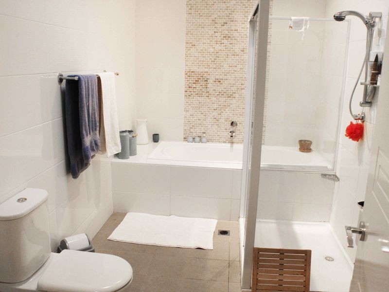 2/1 Cowper Street, Marrickville NSW 2204