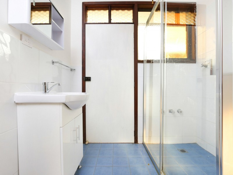 2/56 Osborne Parade, Warilla NSW 2528