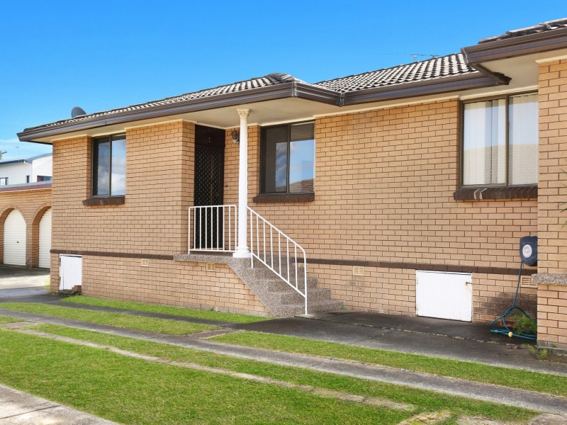 2/56 Osborne Parade, Warilla NSW 2528