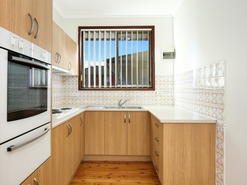 2/56 Osborne Parade, Warilla NSW 2528