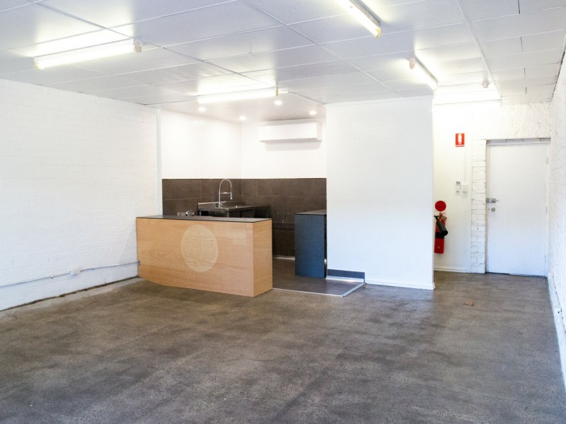 Shop 5/1 Winnima Way, Berkeley NSW 2506