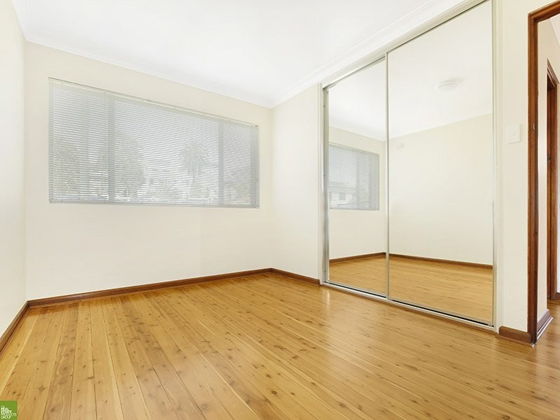 1/20 Rowland Avenue, Wollongong NSW 2500