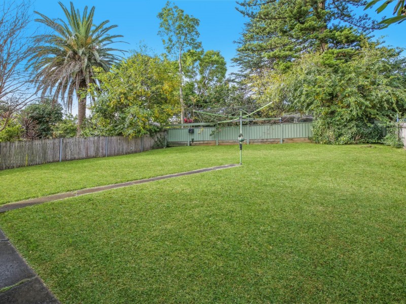 7 Gorrell Crescent, Mangerton NSW 2500