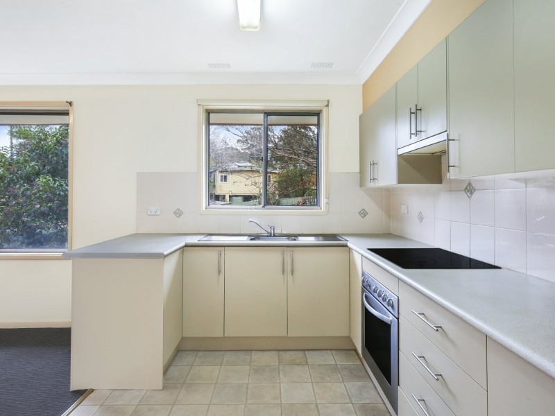 7 Gorrell Crescent, Mangerton NSW 2500