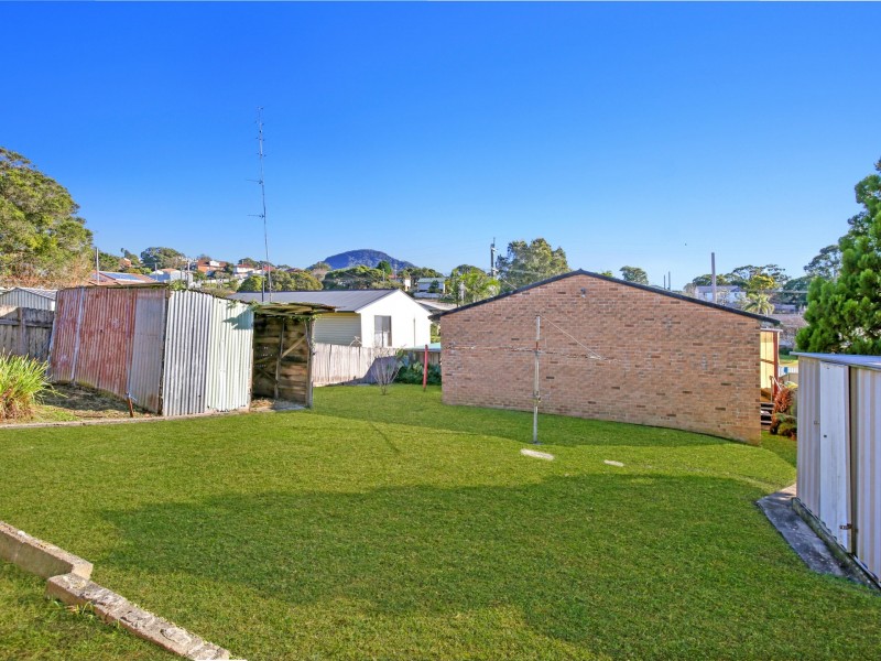 23 Thornbury Ave, Unanderra NSW 2526