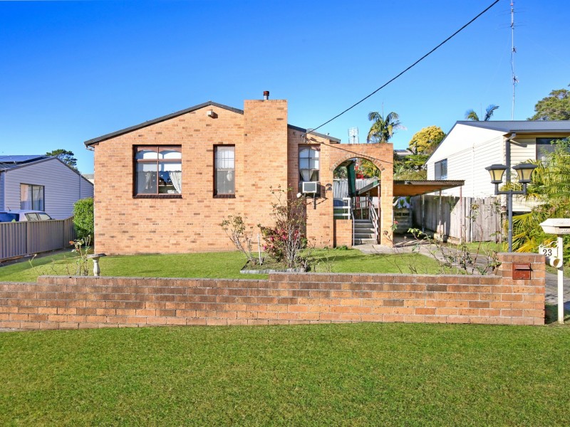 23 Thornbury Ave, Unanderra NSW 2526