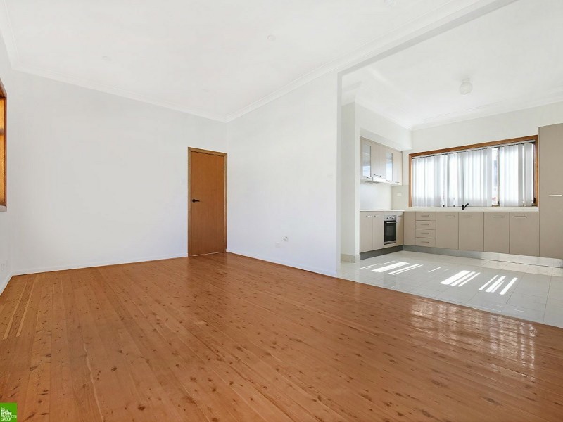 15 Sheffield Street, Cringila NSW 2502