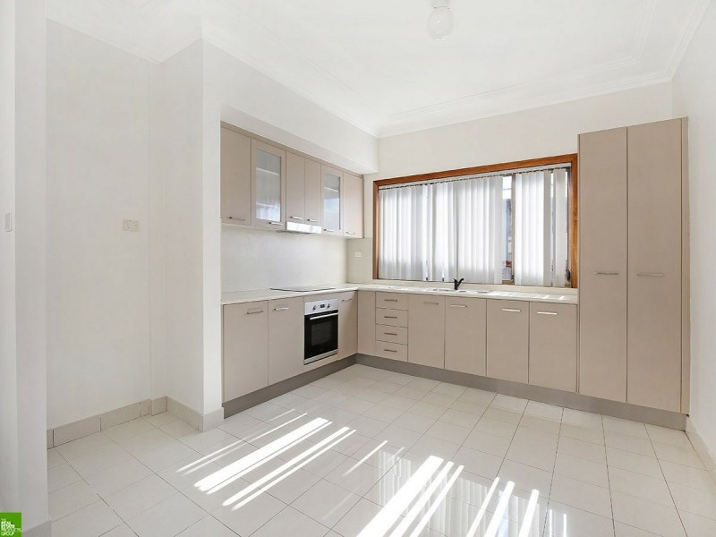 15 Sheffield Street, Cringila NSW 2502
