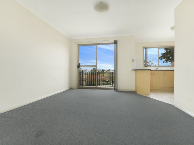 7/35 Bridge Street, Coniston NSW 2500