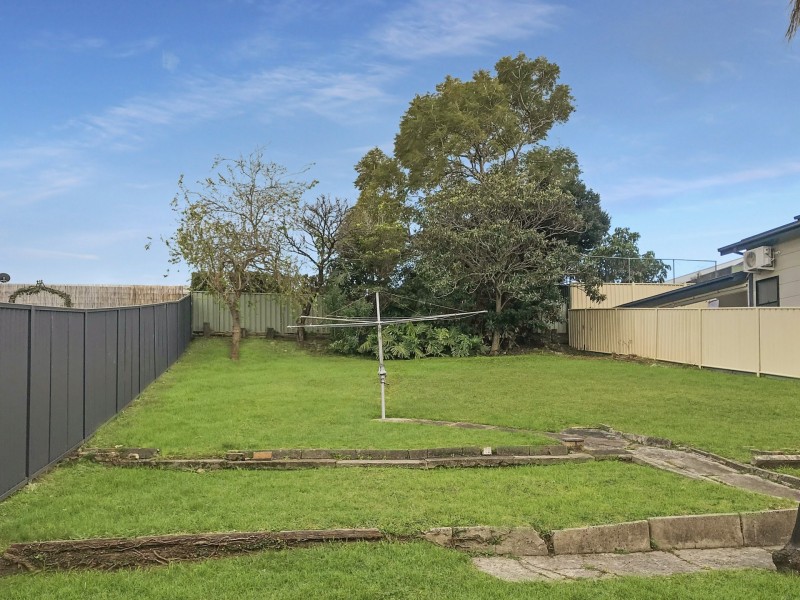 10 Gundarun Street, West Wollongong NSW 2500