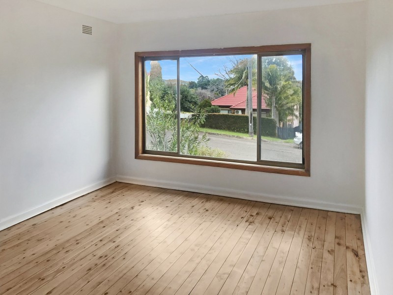 10 Gundarun Street, West Wollongong NSW 2500