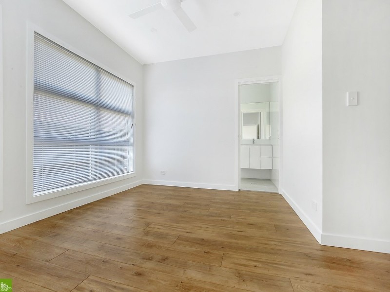 76a Ellengowan Crescent, Fairy Meadow NSW 2519