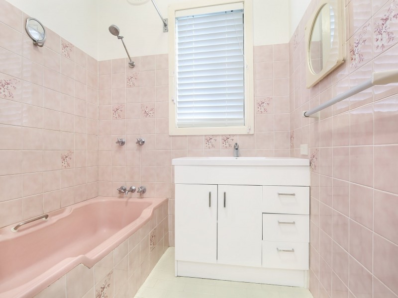 129 Towradgi Road, Towradgi NSW 2518