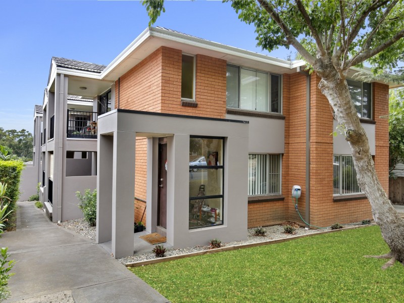 1/11 England Street, West Wollongong NSW 2500