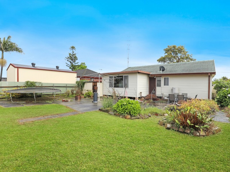 13 Spofforth Street, Warilla NSW 2528