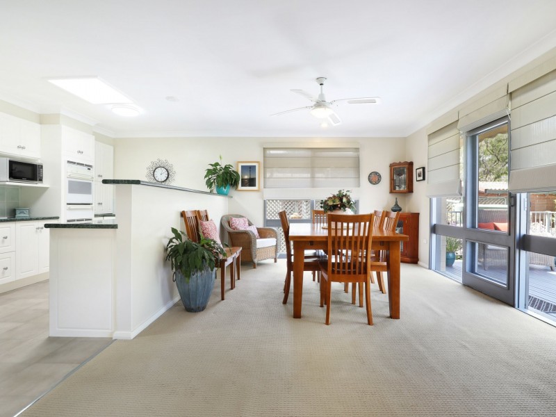 6 Nioka Avenue, Keiraville NSW 2500