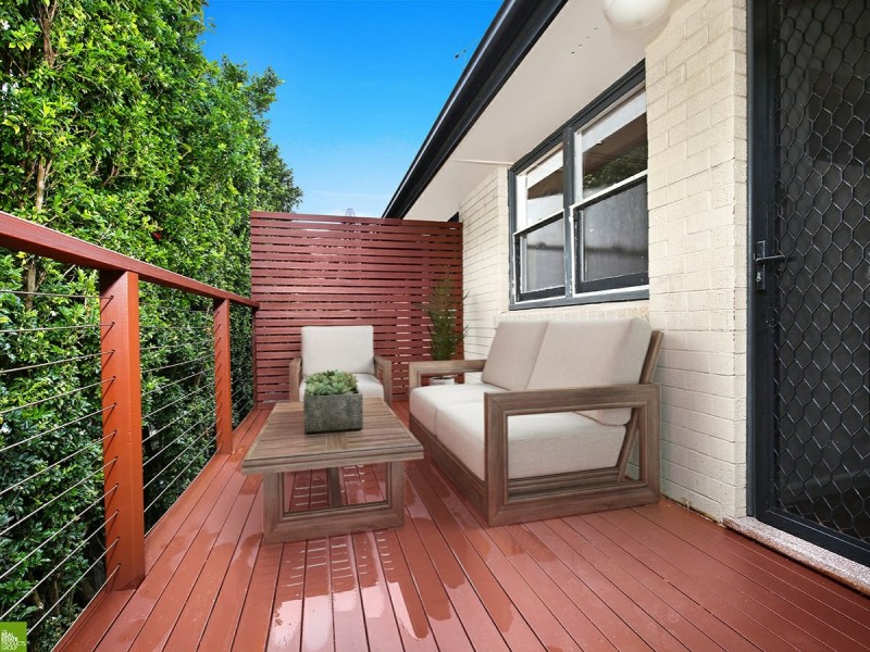 2/7 Kelvin Road, Coniston NSW 2500