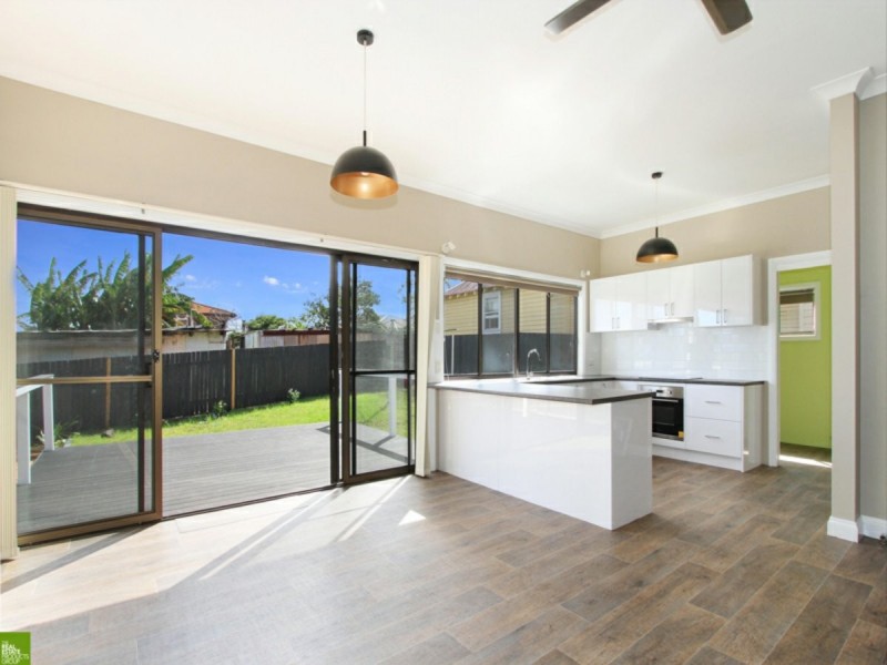 8 Second Avenue, Warrawong NSW 2502