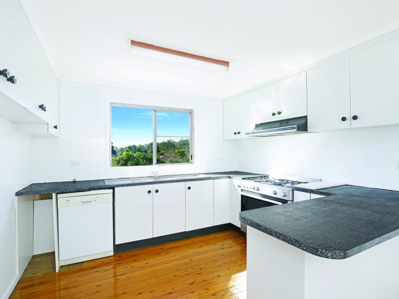 17 Prospect Street, Mount Saint Thomas NSW 2500