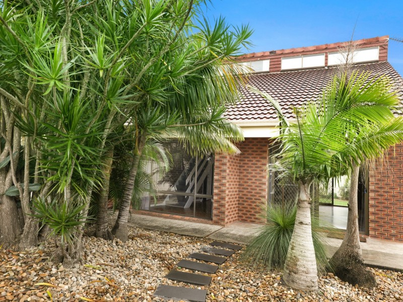 15A Peterborough Ave, Lake Illawarra NSW 2528