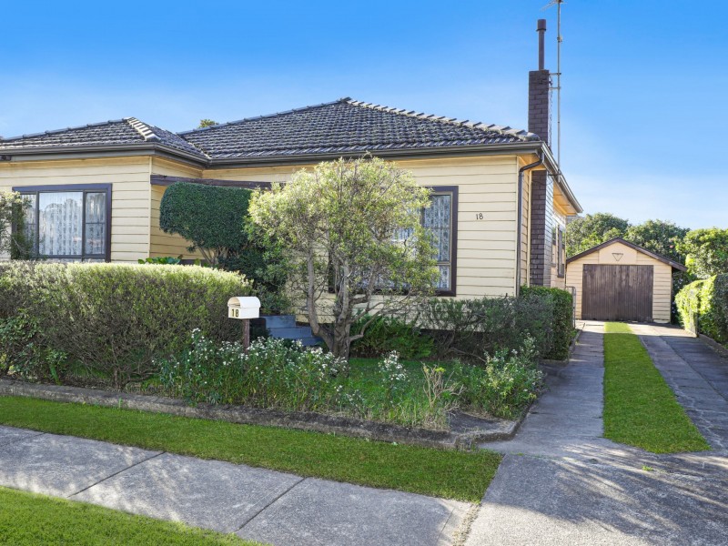 18 Cabbage Tree Lane, Fairy Meadow NSW 2519
