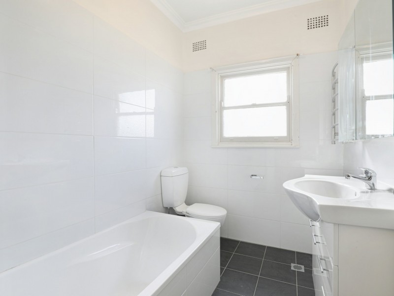 28 Bellevue Road, Figtree NSW 2525