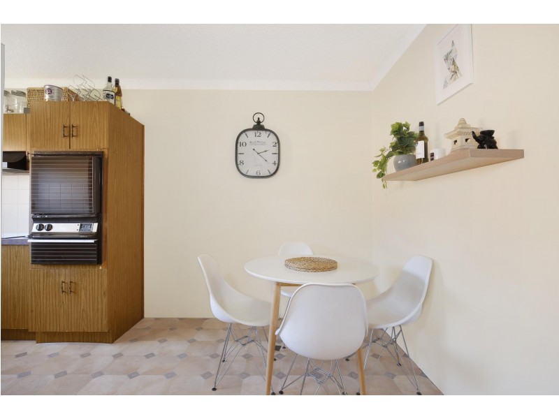 2/13 Underwood Street, Corrimal NSW 2518