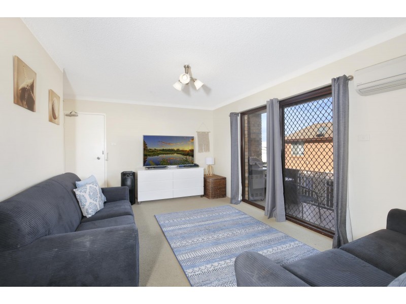 2/13 Underwood Street, Corrimal NSW 2518