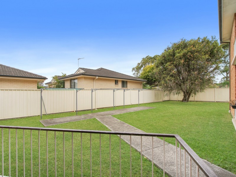 1/37 Roberts Ave, Barrack Heights NSW 2528