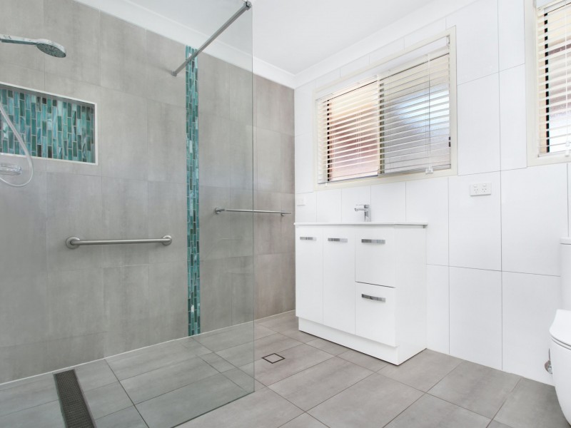 2/2 Julianne Street, Dapto NSW 2530