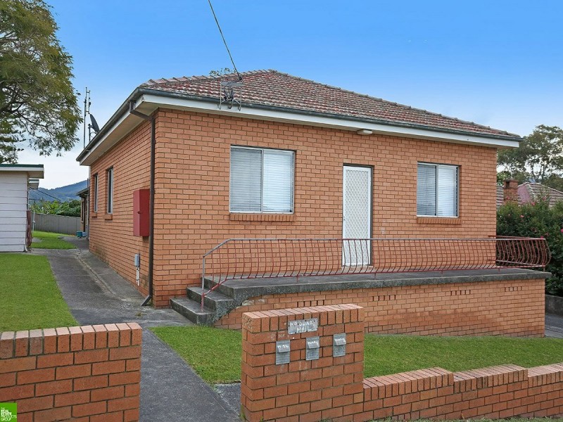 24 Rosemont Street, West Wollongong NSW 2500